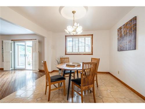 10 Dorothy Street, Hamilton, ON - Indoor Photo Showing Dining Room