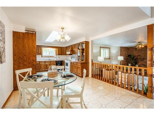 10 Dorothy Street, Hamilton, ON - Indoor Photo Showing Dining Room