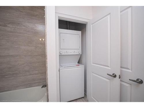 608-101 Shoreview Place, Stoney Creek, ON - Indoor Photo Showing Laundry Room