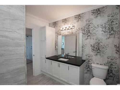 608-101 Shoreview Place, Stoney Creek, ON - Indoor Photo Showing Bathroom