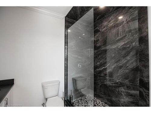 608-101 Shoreview Place, Stoney Creek, ON - Indoor Photo Showing Bathroom