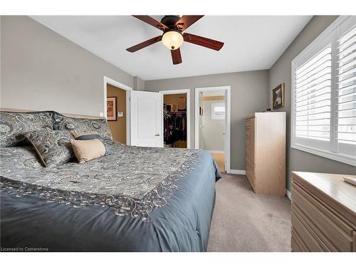 28 Titan Drive, Stoney Creek, ON - Indoor Photo Showing Bedroom