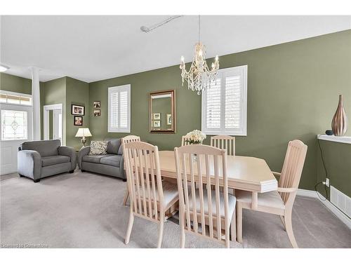 28 Titan Drive, Stoney Creek, ON - Indoor Photo Showing Dining Room