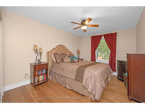 2199 Council Ring Road, Mississauga, ON - Indoor Photo Showing Bedroom