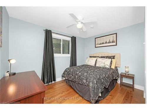 2199 Council Ring Road, Mississauga, ON - Indoor Photo Showing Bedroom