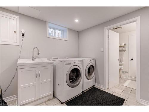 22 Garden Crescent, Hamilton, ON - Indoor Photo Showing Laundry Room