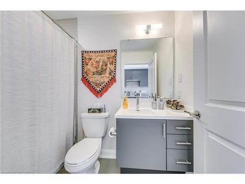 325-3220 William Colston Avenue N, Oakville, ON - Indoor Photo Showing Bathroom