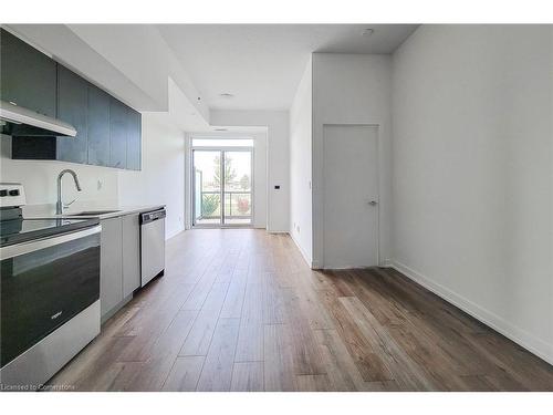 A108-3210 Dakota Common, Burlington, ON - Indoor Photo Showing Kitchen