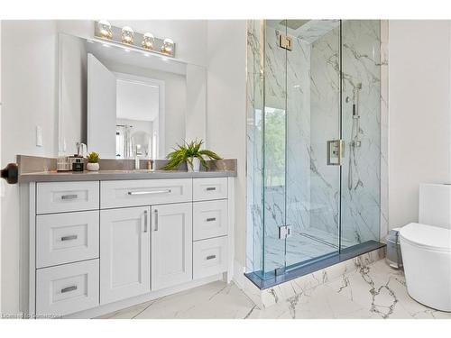 8920 Wellington Rd 124 Road, Erin, ON - Indoor Photo Showing Bathroom