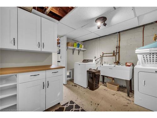 12 Mcnab Place, Caledonia, ON - Indoor Photo Showing Laundry Room