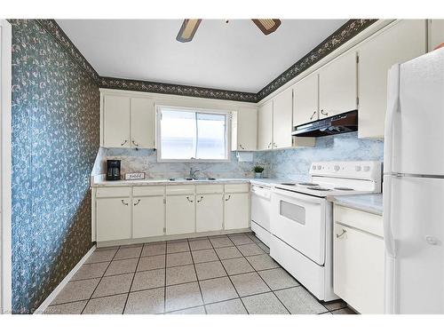 56 Moxley Drive, Hamilton, ON - Indoor Photo Showing Kitchen