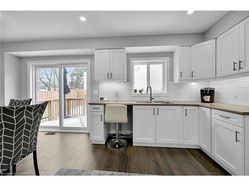 210 Queen Street S, Simcoe, ON - Indoor Photo Showing Kitchen With Double Sink