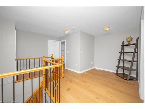 44 Pelech Crescent, Hamilton, ON - Indoor Photo Showing Other Room