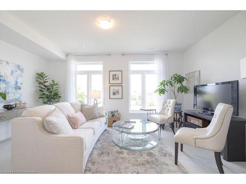 4173 Palermo Common, Burlington, ON - Indoor Photo Showing Living Room