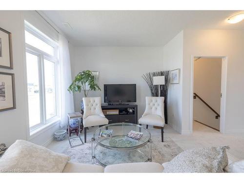 4173 Palermo Common, Burlington, ON - Indoor Photo Showing Living Room