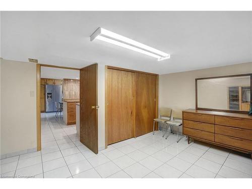 2 Mark Place, Hamilton, ON - Indoor Photo Showing Other Room