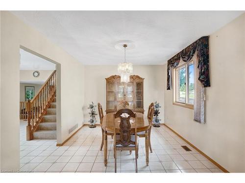 2 Mark Place, Hamilton, ON - Indoor Photo Showing Dining Room