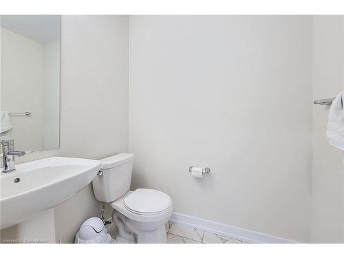 31 Santos Drive, Caledonia, ON - Indoor Photo Showing Bathroom