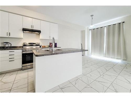 31 Santos Drive, Caledonia, ON - Indoor Photo Showing Kitchen With Double Sink