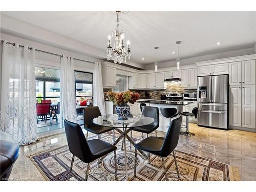 5632 Osprey Avenue, Niagara Falls, ON - Indoor Photo Showing Dining Room