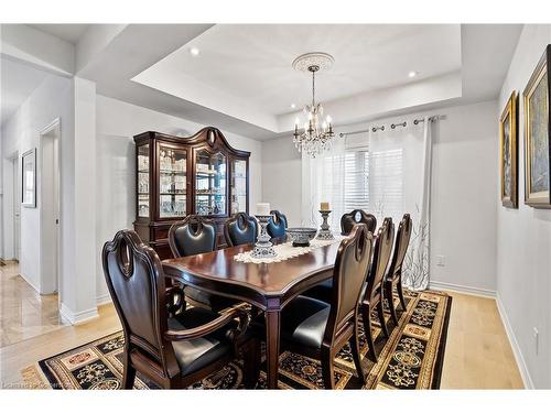 5632 Osprey Avenue, Niagara Falls, ON - Indoor Photo Showing Dining Room