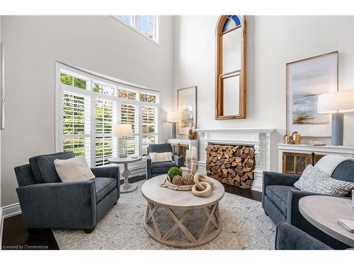 4206 Sarazen Drive, Burlington, ON - Indoor Photo Showing Living Room