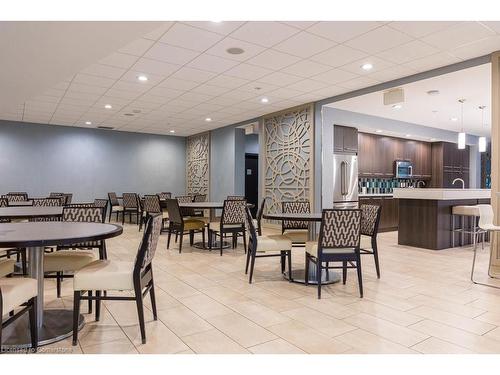 607-551 Maple Avenue, Burlington, ON - Indoor Photo Showing Dining Room