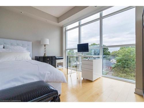 607-551 Maple Avenue, Burlington, ON - Indoor Photo Showing Bedroom