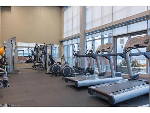 607-551 Maple Avenue, Burlington, ON - Indoor Photo Showing Gym Room