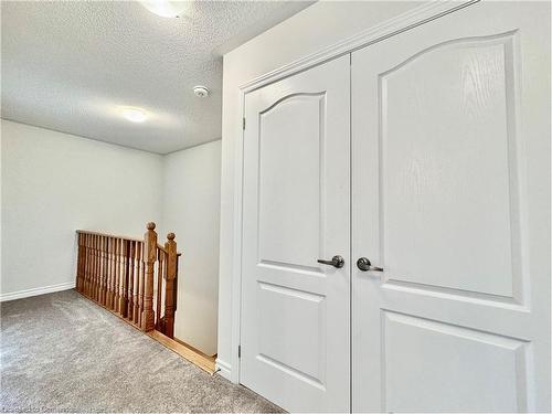 100 Baker Street, Thorold, ON - Indoor Photo Showing Other Room