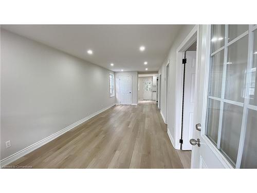 32 Vansitmart Avenue, Hamilton, ON - Indoor Photo Showing Other Room