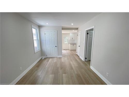 32 Vansitmart Avenue, Hamilton, ON - Indoor Photo Showing Other Room