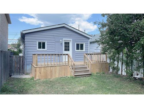 32 Vansitmart Avenue, Hamilton, ON - Outdoor