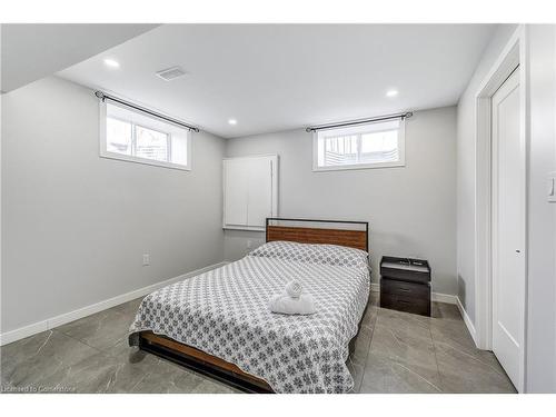 74362 Driftwood Drive, Bayfield, ON - Indoor Photo Showing Bedroom