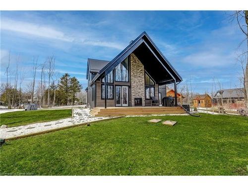 74362 Driftwood Drive, Bayfield, ON - Outdoor