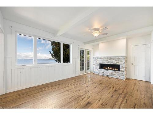 772 Bernard Lake Road, Parry Sound, ON - Indoor Photo Showing Living Room With Fireplace