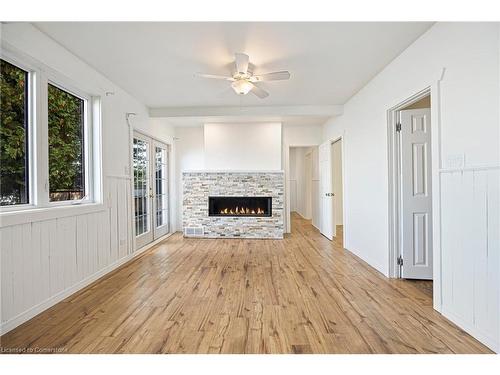 772 Bernard Lake Road, Parry Sound, ON - Indoor Photo Showing Living Room With Fireplace