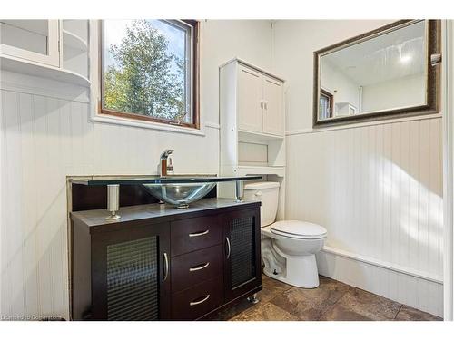 772 Bernard Lake Road, Parry Sound, ON - Indoor Photo Showing Bathroom