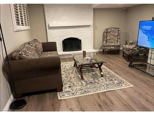 13 Bendingroad Crescent, St. Catharines, ON - Indoor Photo Showing Living Room With Fireplace