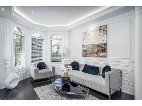 27 Leith Drive Drive, Bradford/West Gwillimbury, ON - Indoor Photo Showing Living Room