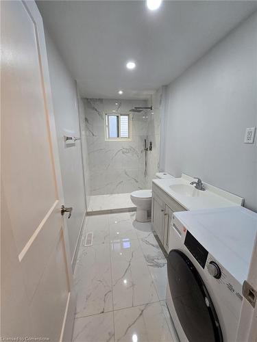 452 Midwood Crescent, Waterloo, ON - Indoor Photo Showing Bathroom