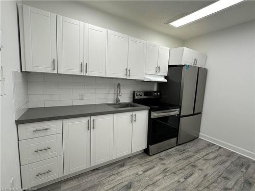 485 Main Street E, Hamilton, ON - Indoor Photo Showing Kitchen