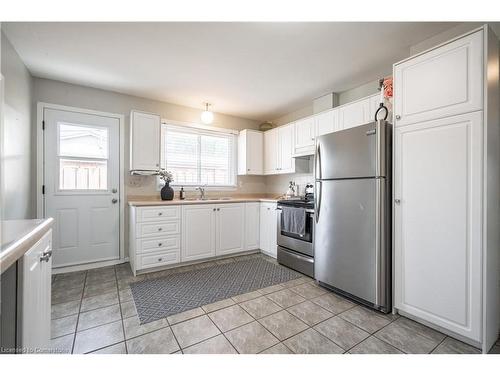 71 Fielding Crescent, Hamilton, ON - Indoor Photo Showing Kitchen