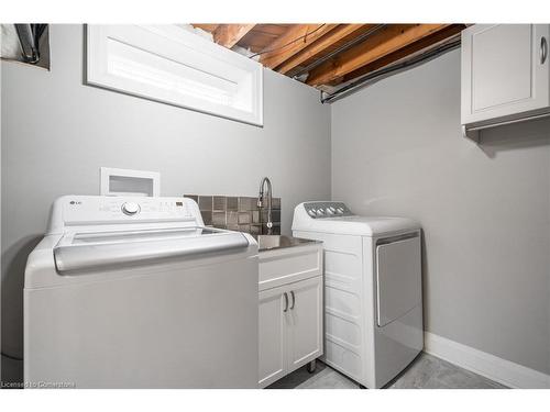 71 Fielding Crescent, Hamilton, ON - Indoor Photo Showing Laundry Room