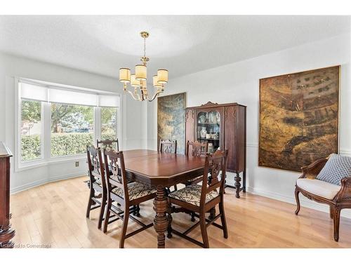 479 Fothergill Boulevard, Burlington, ON - Indoor Photo Showing Dining Room