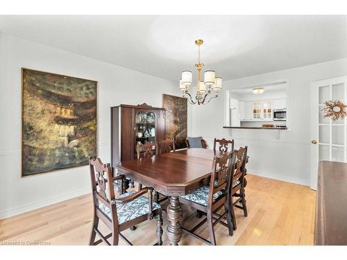 479 Fothergill Boulevard, Burlington, ON - Indoor Photo Showing Dining Room