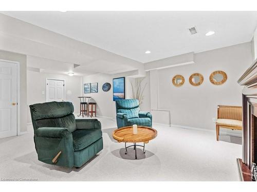 479 Fothergill Boulevard, Burlington, ON - Indoor Photo Showing Living Room