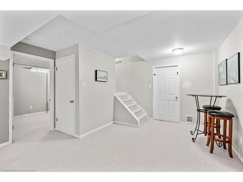 479 Fothergill Boulevard, Burlington, ON - Indoor Photo Showing Other Room