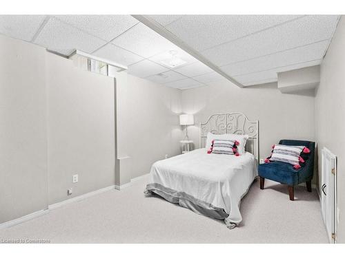 479 Fothergill Boulevard, Burlington, ON - Indoor Photo Showing Bedroom