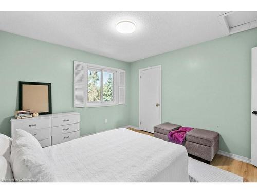 479 Fothergill Boulevard, Burlington, ON - Indoor Photo Showing Bedroom